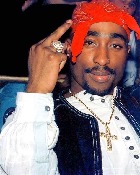 2pac versace chain|2pac bandana aesthetic.